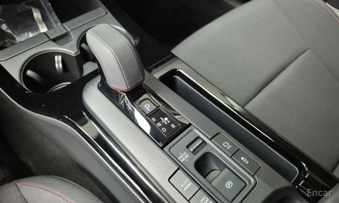 Фото 8 - Toyota Prius