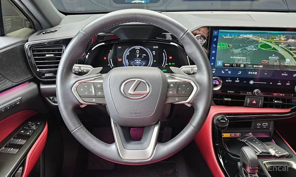 Фото 13 - Lexus NX