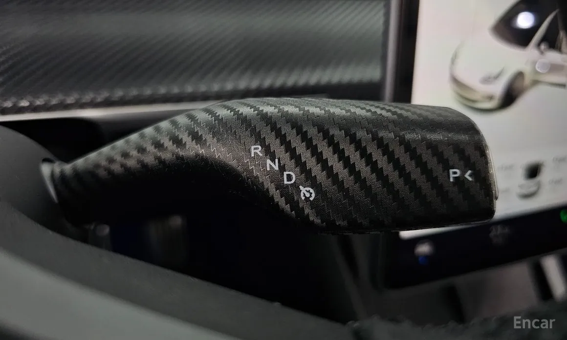 Фото 9 - Tesla Model 3