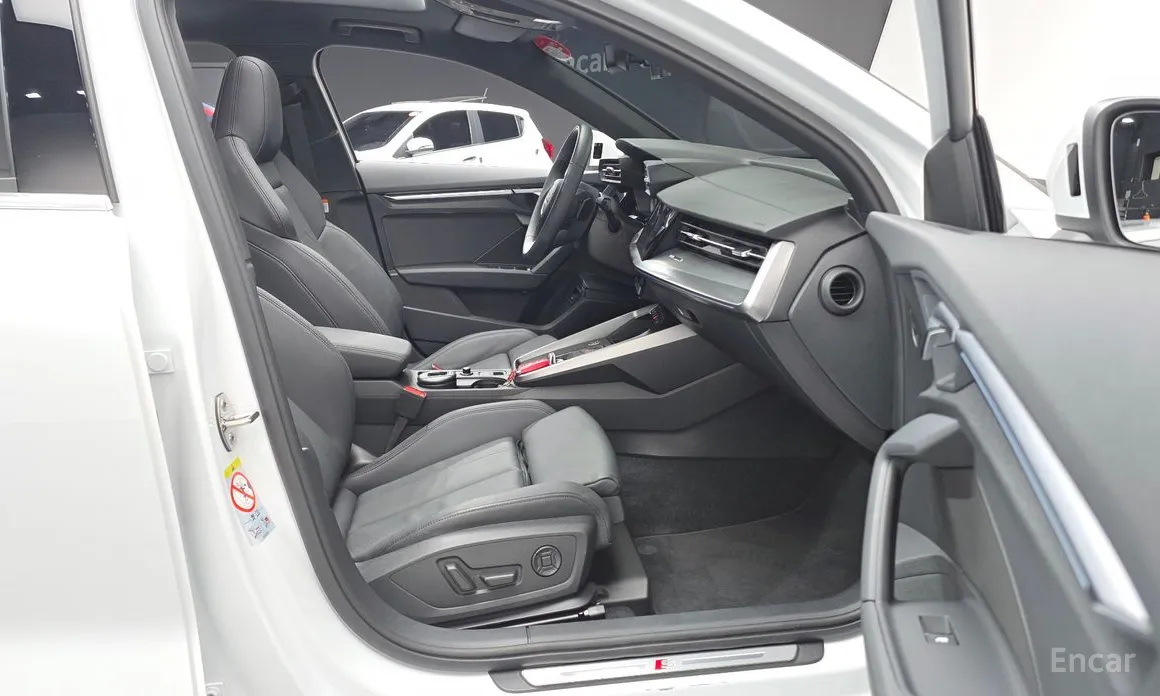 Фото 10 - Audi A3