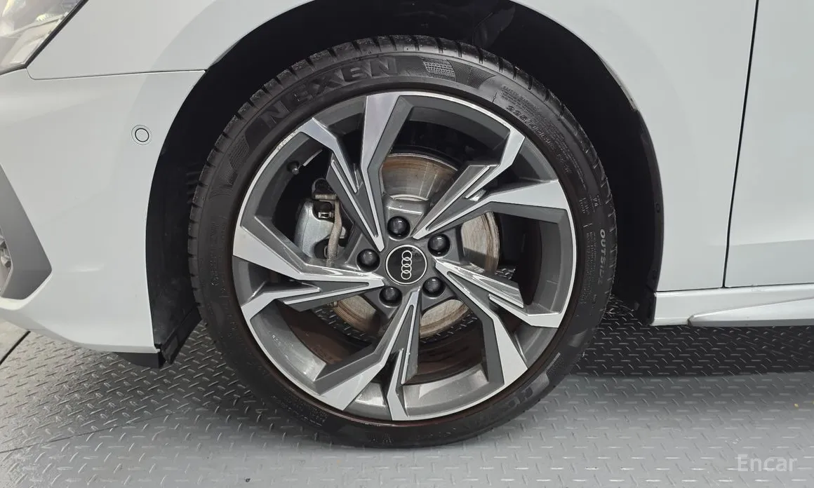 Фото 5 - Audi A3