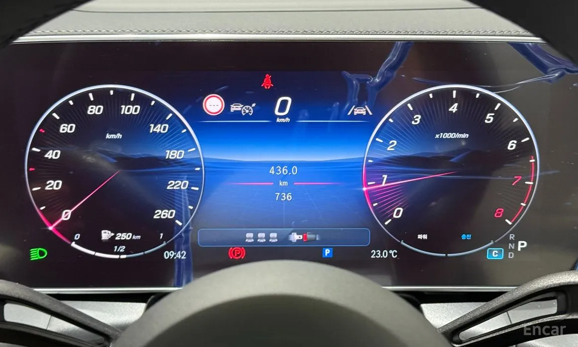 Фото 11 - Mercedes-Benz GLC-Class