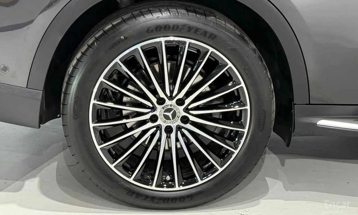 Фото 20 - Mercedes-Benz GLC-Class