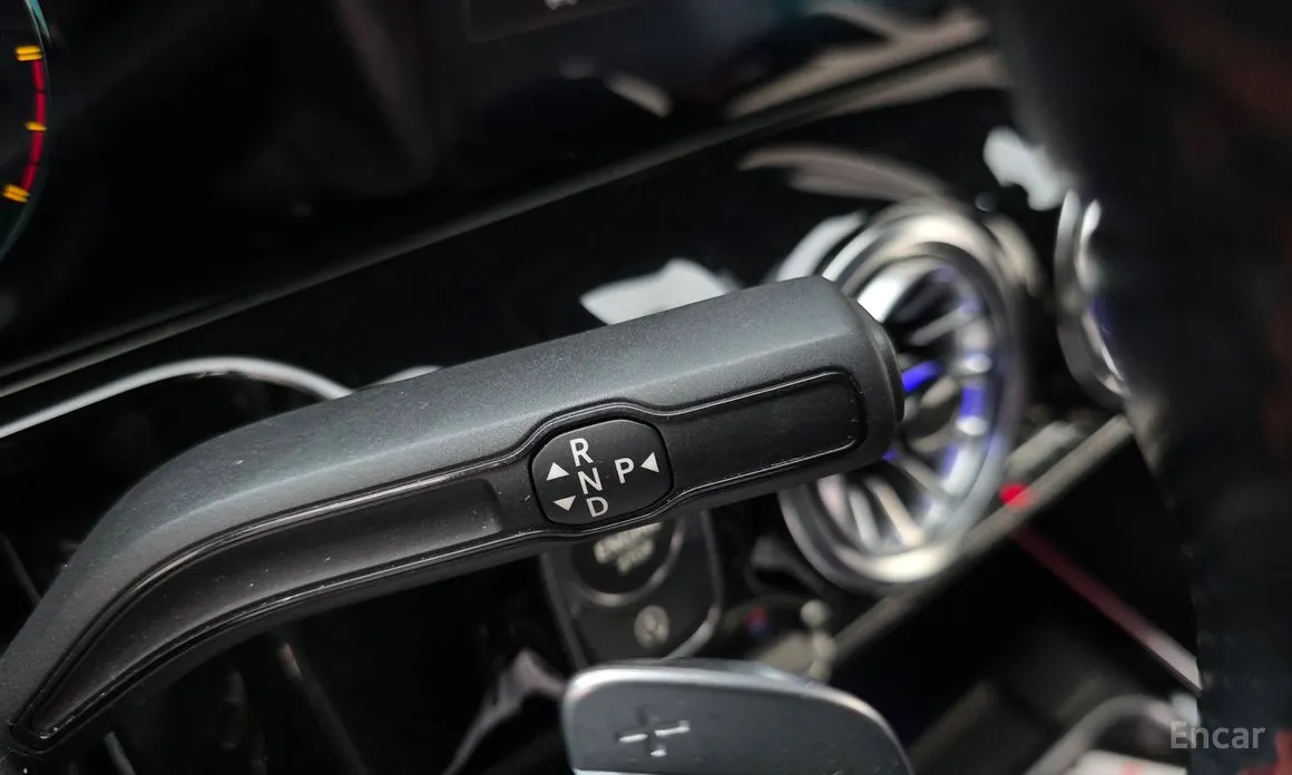 Фото 9 - Mercedes-Benz GLA-Class