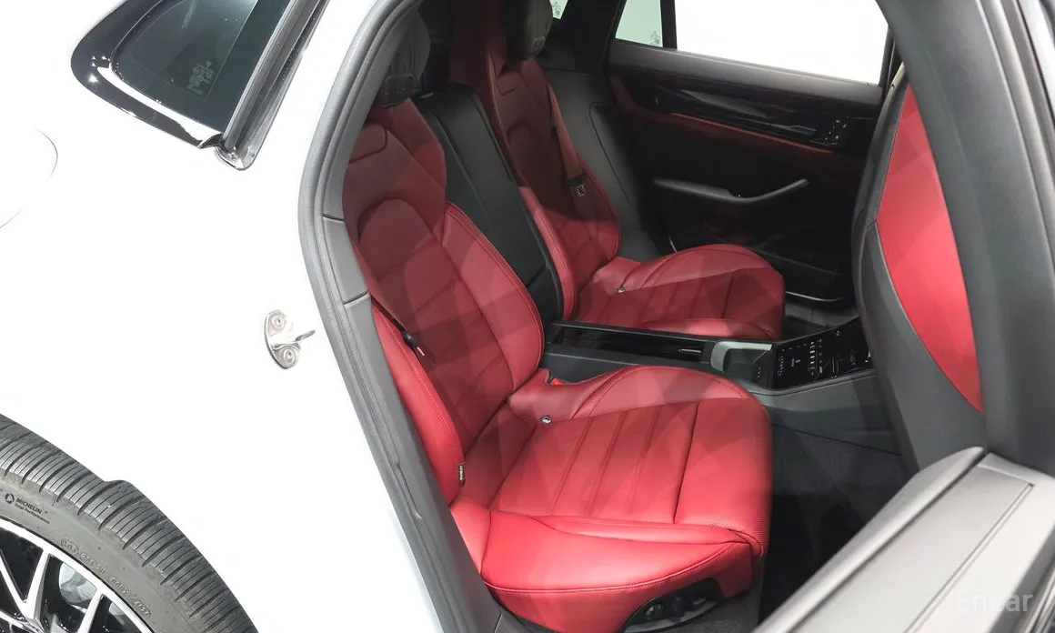 Фото 11 - Porsche Panamera