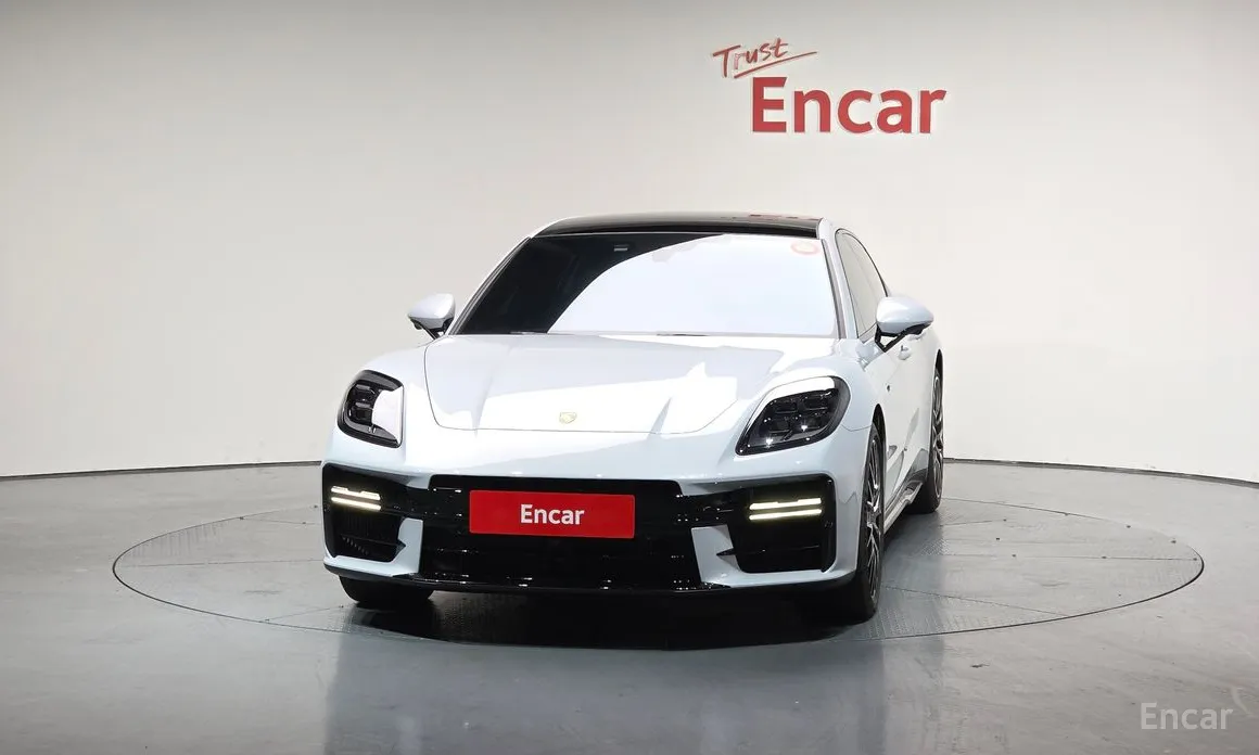 Фото 3 - Porsche Panamera