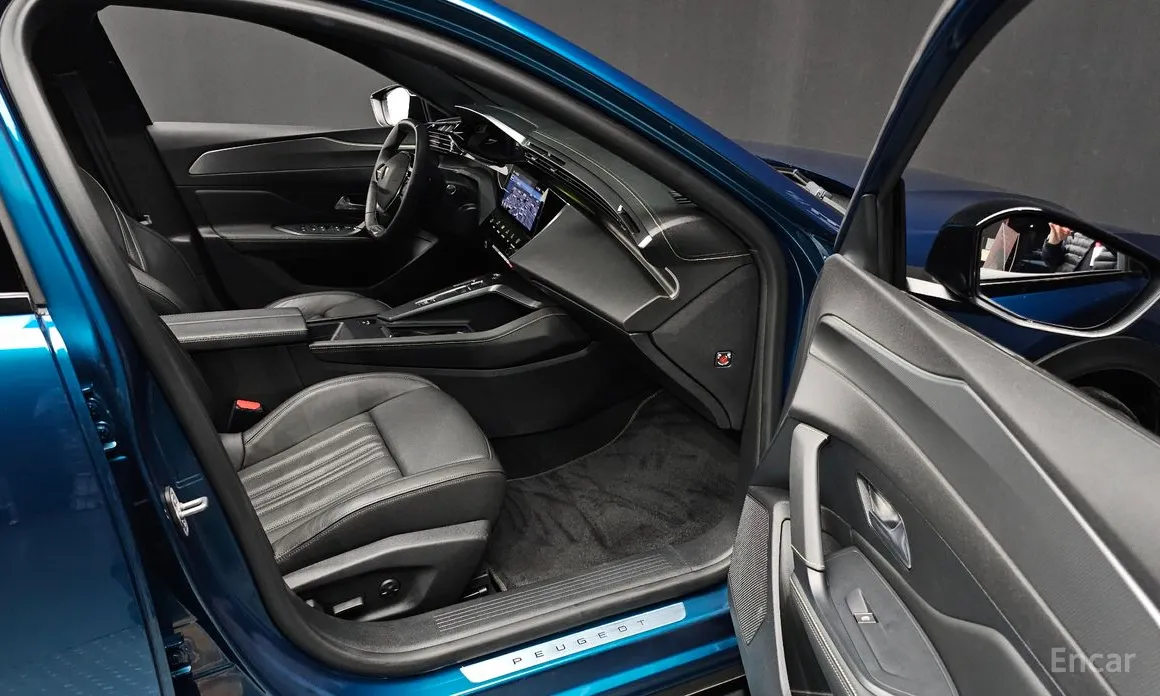 Фото 10 - Peugeot 408