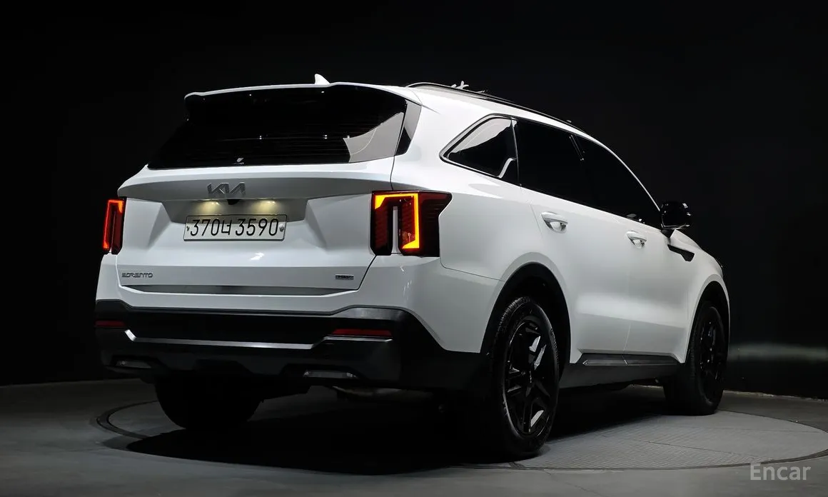 Фото 2 - Kia Sorento