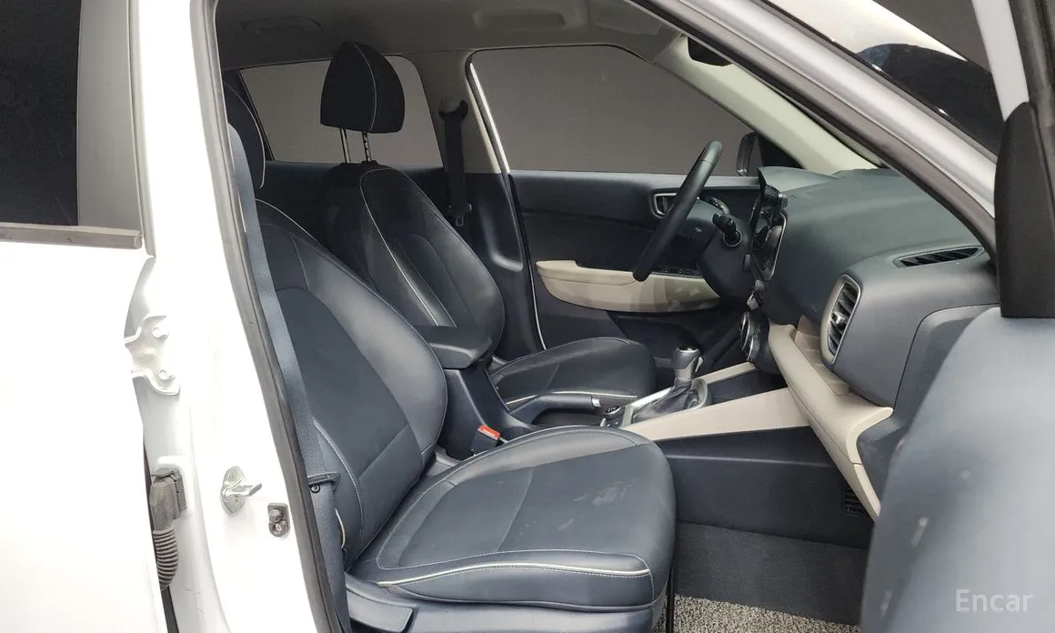 Фото 11 - Hyundai Venue