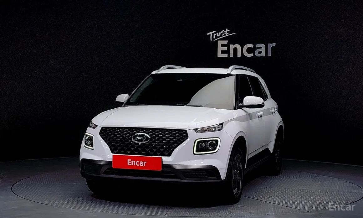 Фото 3 - Hyundai Venue