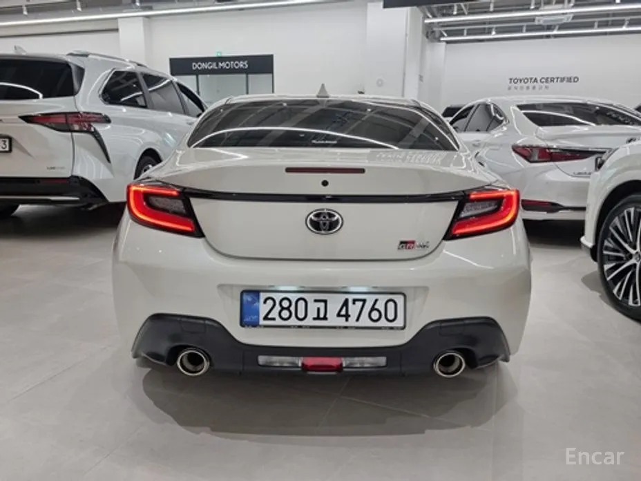 Фото 4 - Toyota 86