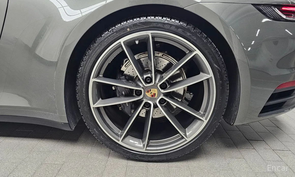 Porsche 911 2019 Carrera