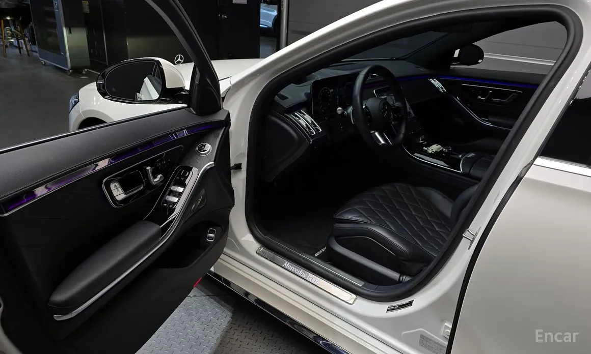 Фото 10 - Mercedes-Benz S-Class