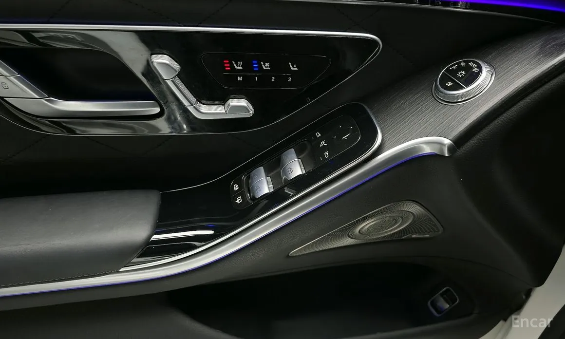 Фото 17 - Mercedes-Benz S-Class