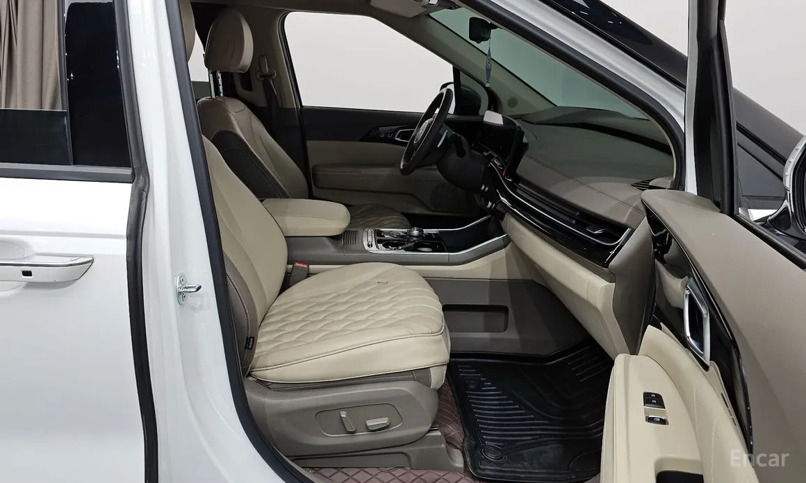 Фото 11 - Kia Carnival