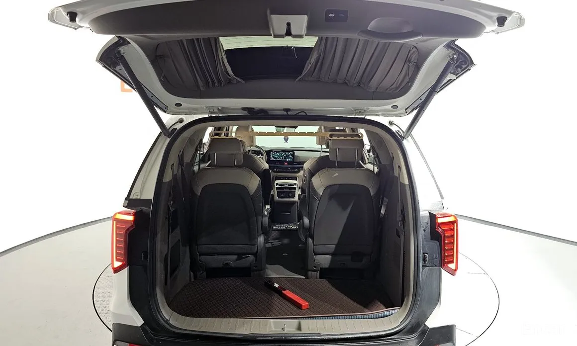 Фото 20 - Kia Carnival