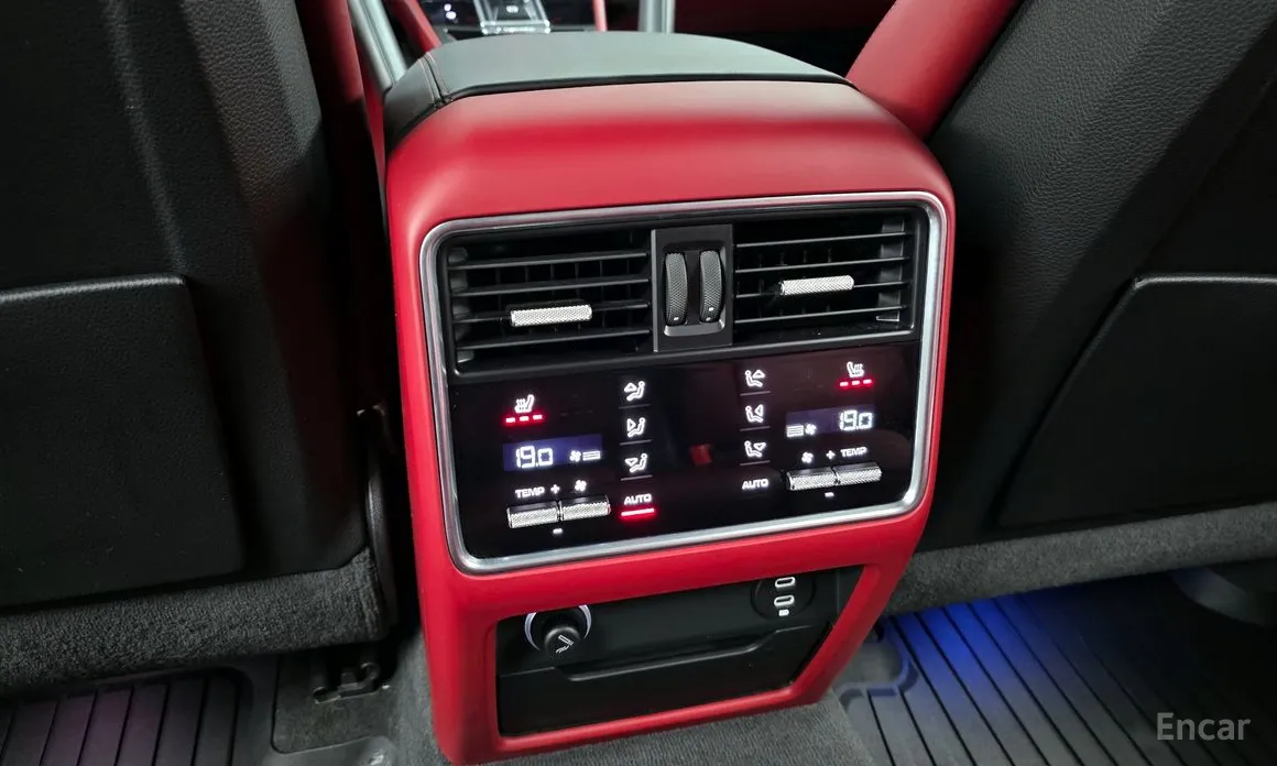 Фото 19 - Porsche Cayenne