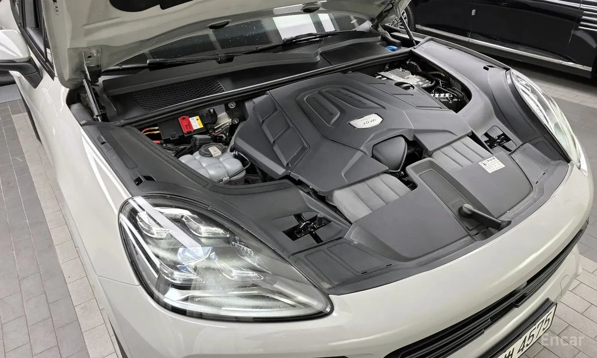 Фото 6 - Porsche Cayenne