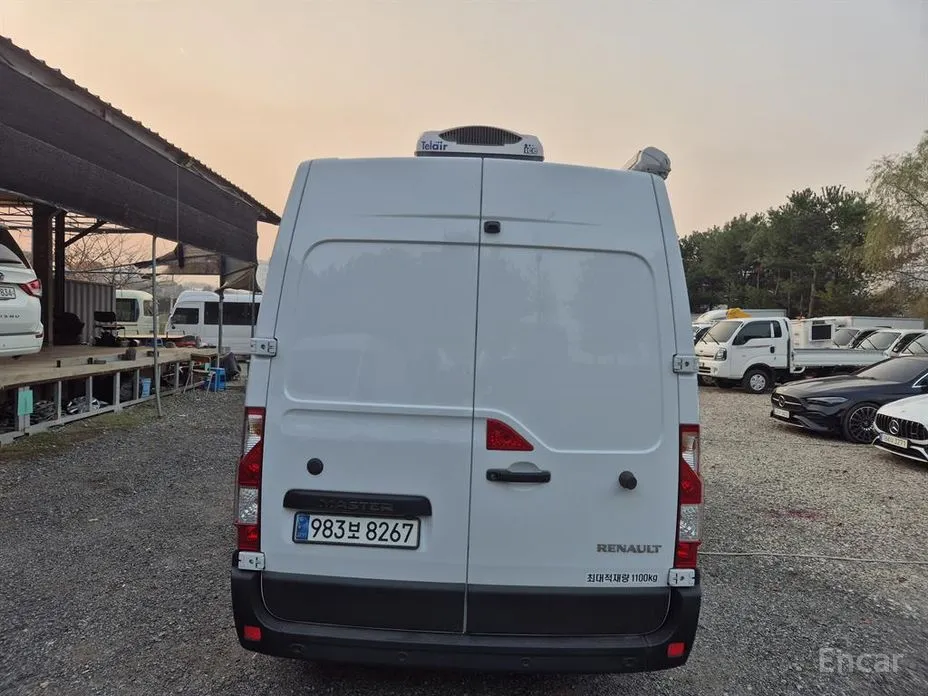 Фото 4 - Renault Master