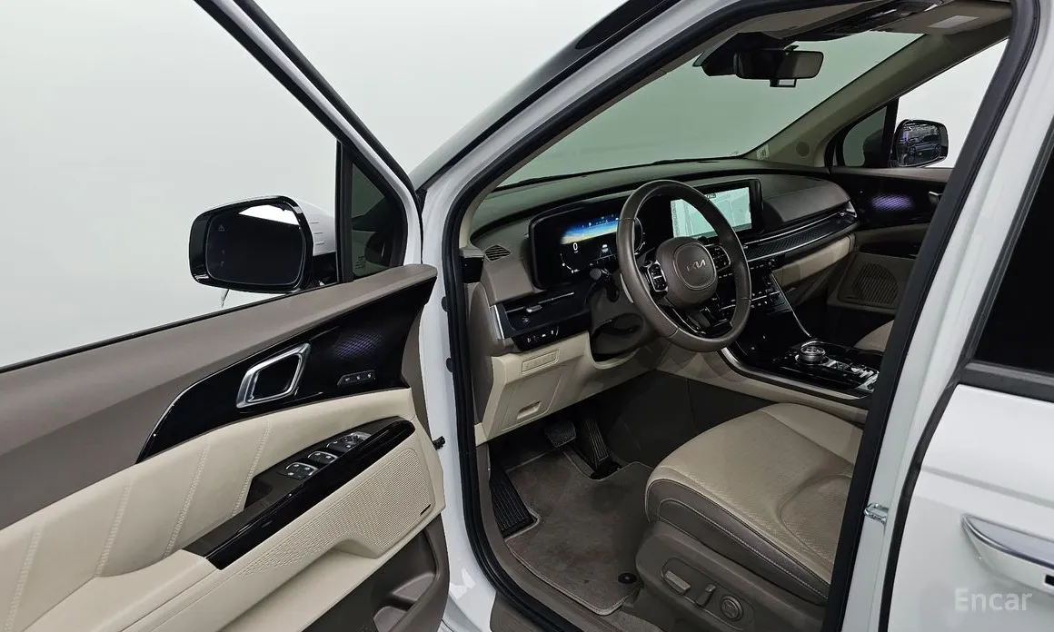 Фото 10 - Kia Carnival