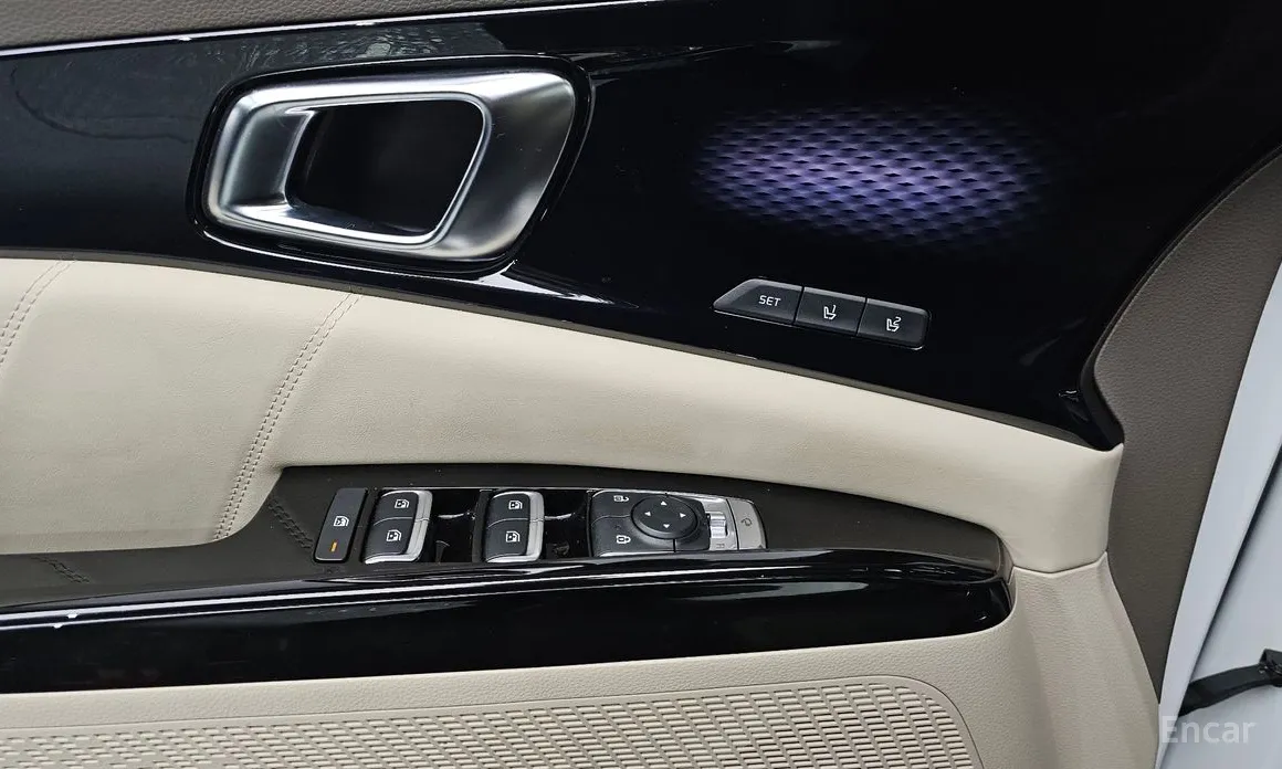 Фото 12 - Kia Carnival