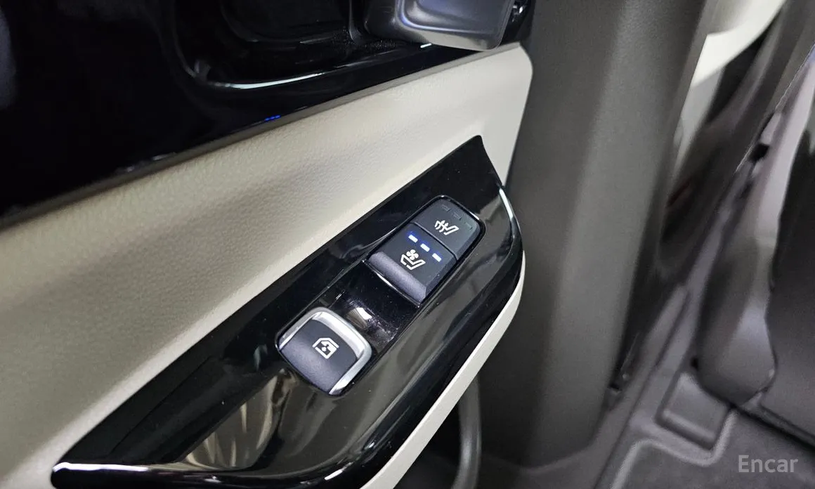 Фото 18 - Kia Carnival