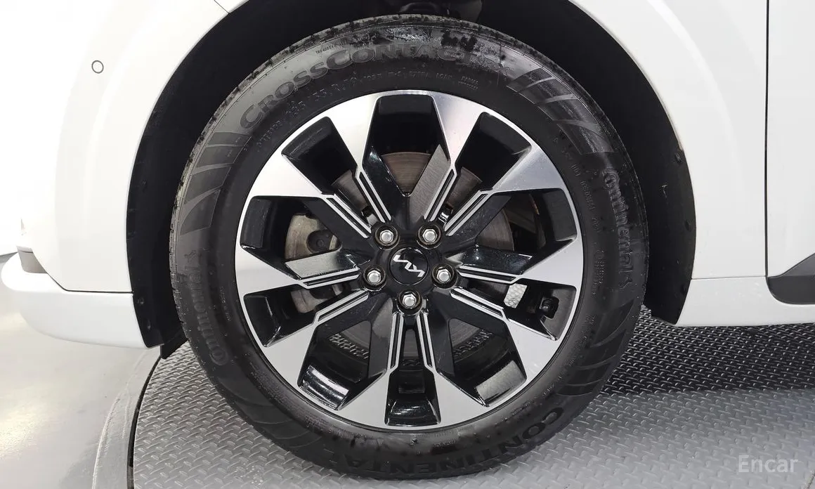 Фото 5 - Kia Carnival