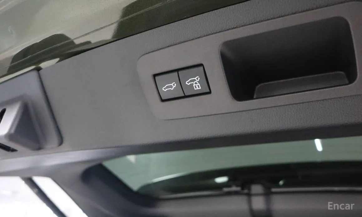 Фото 17 - Lexus LX