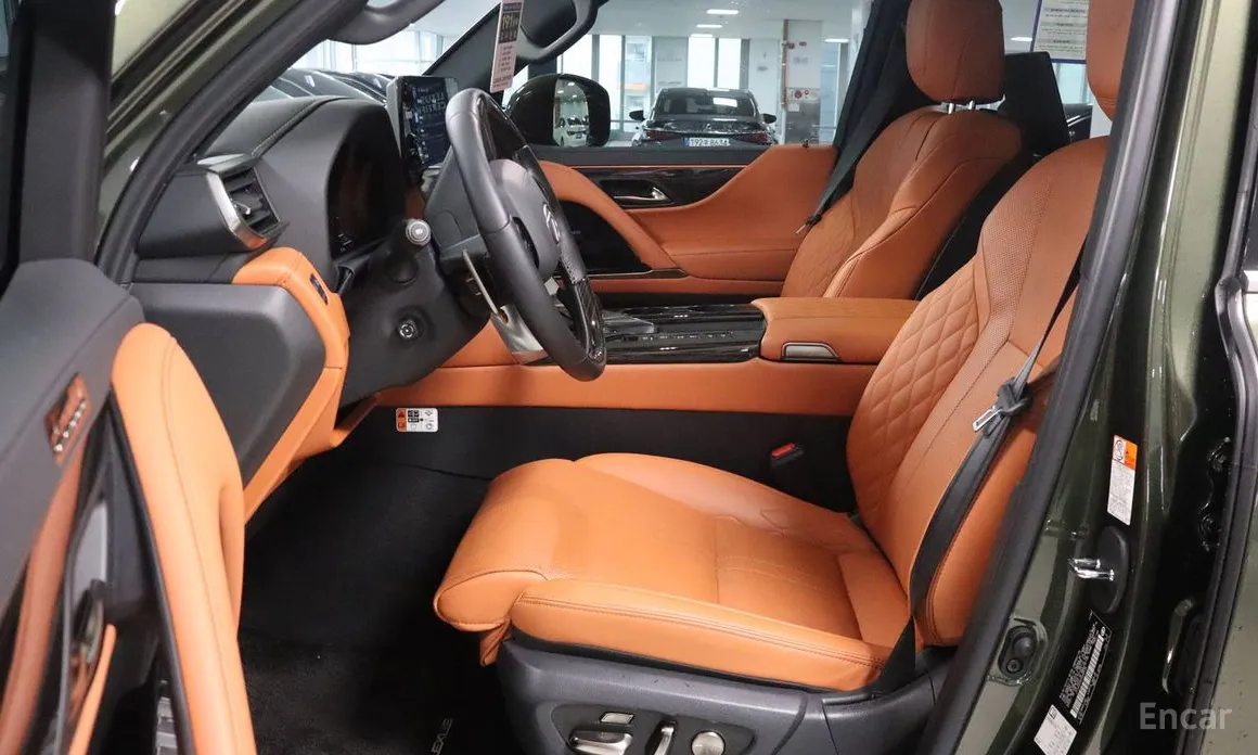 Фото 9 - Lexus LX