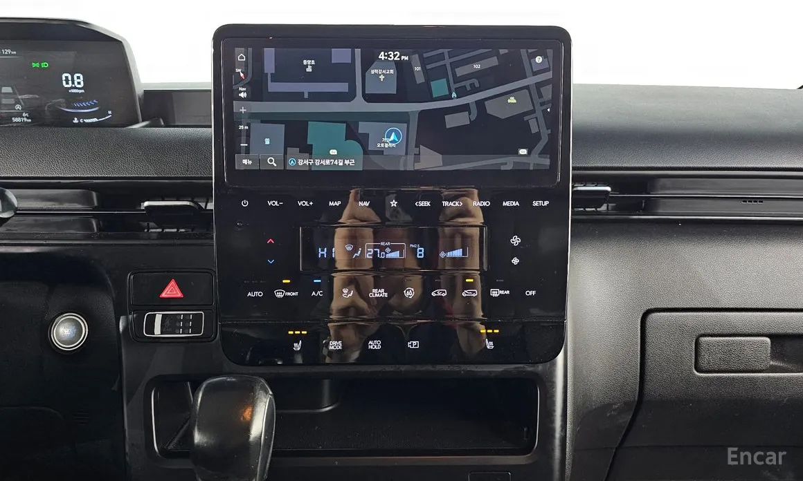 Фото 14 - Hyundai Staria