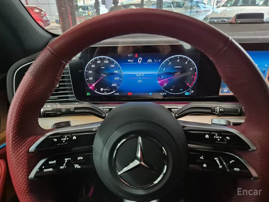 Фото 15 - Mercedes-Benz GLS-Class