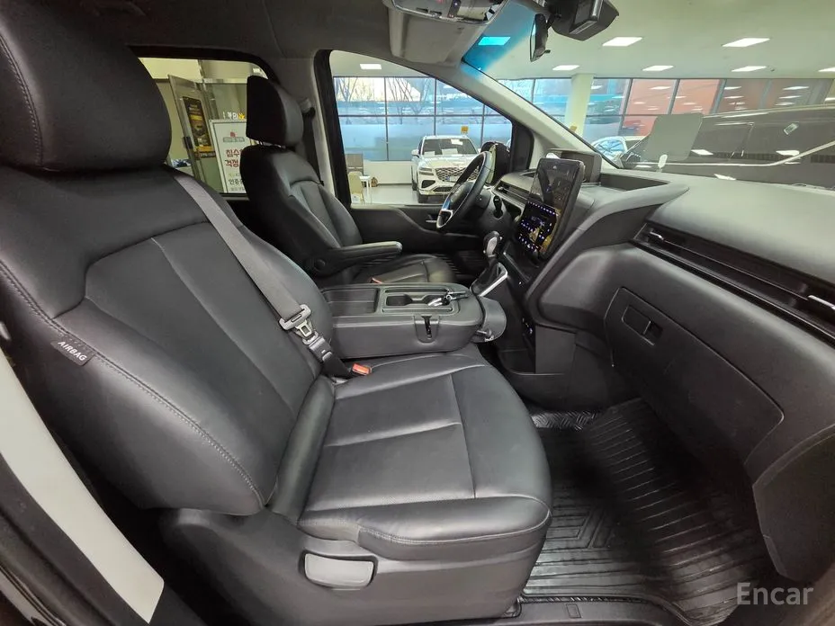 Фото 18 - Hyundai Staria