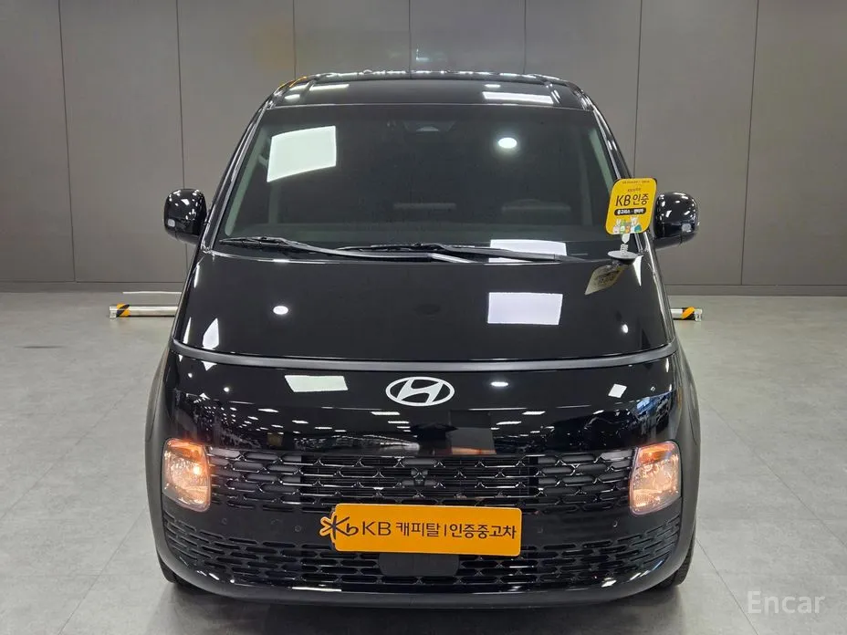 Фото 3 - Hyundai Staria