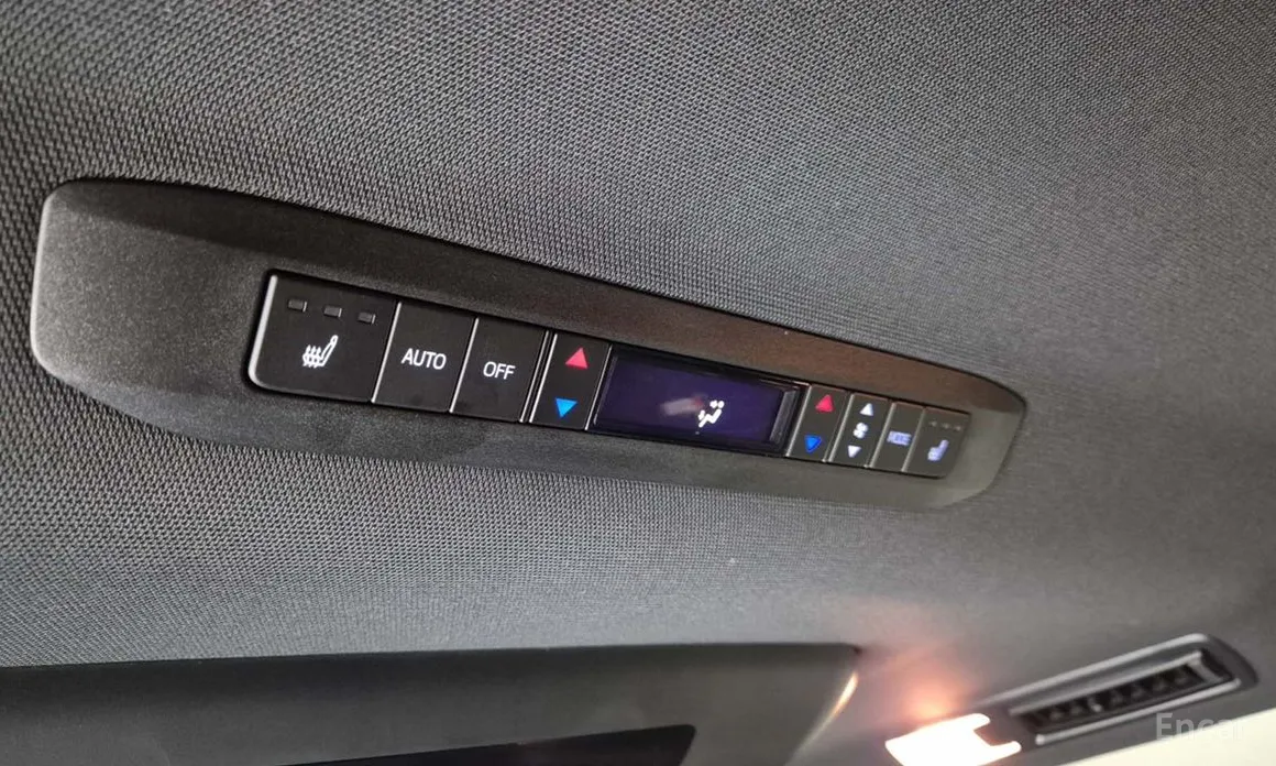 Фото 18 - Toyota Sienna