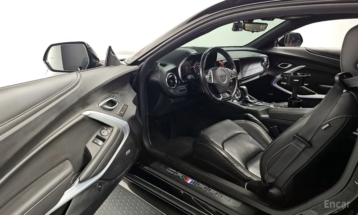 Фото 10 - Chevrolet Camaro