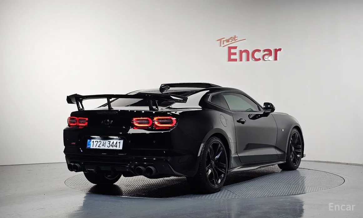 Фото 2 - Chevrolet Camaro