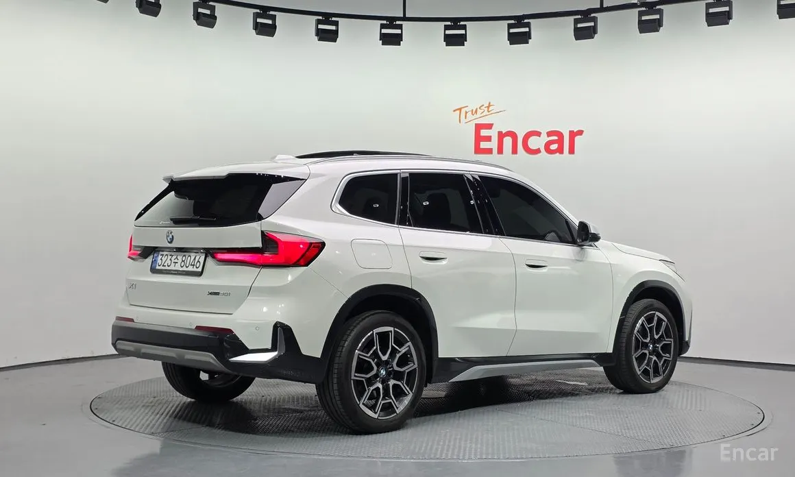2023 BMW X1