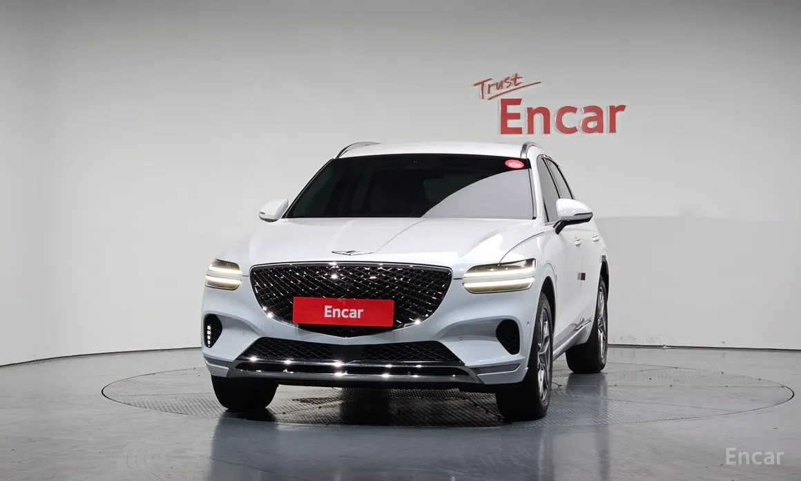 Photo 3 - Genesis GV70