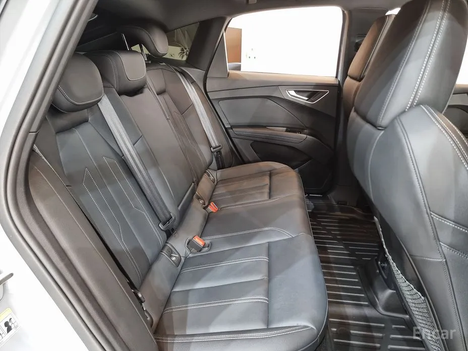 Фото 15 - Audi Q4 e-tron