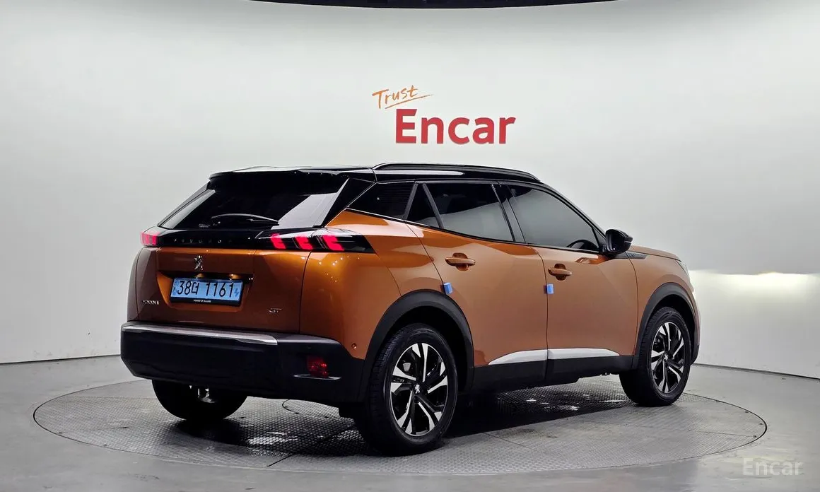 Фото 2 - Peugeot 2008