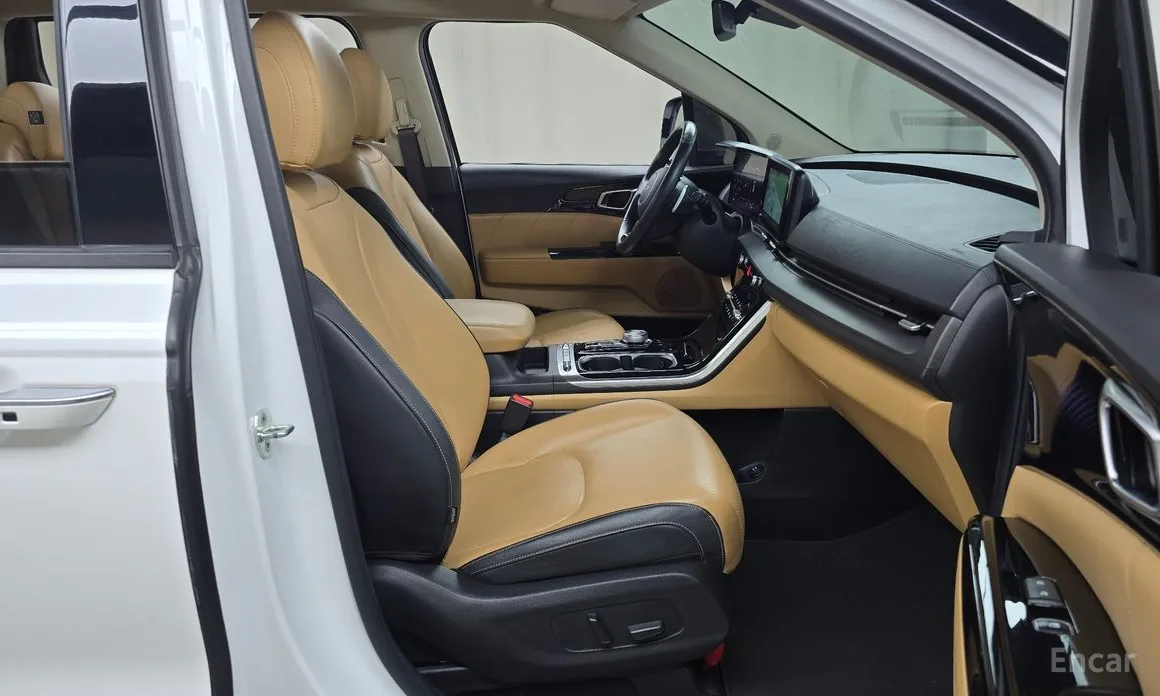 Фото 10 - Kia Carnival