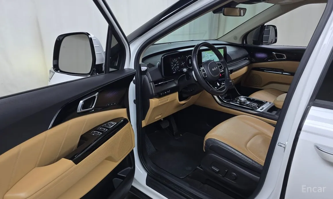 Фото 11 - Kia Carnival