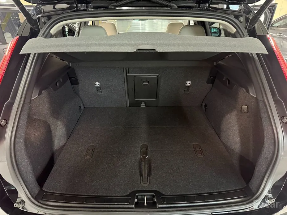 Фото 17 - Volvo XC40