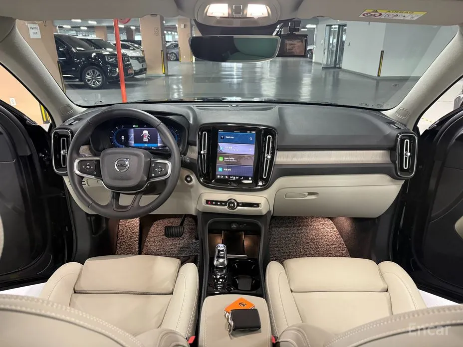 Фото 7 - Volvo XC40