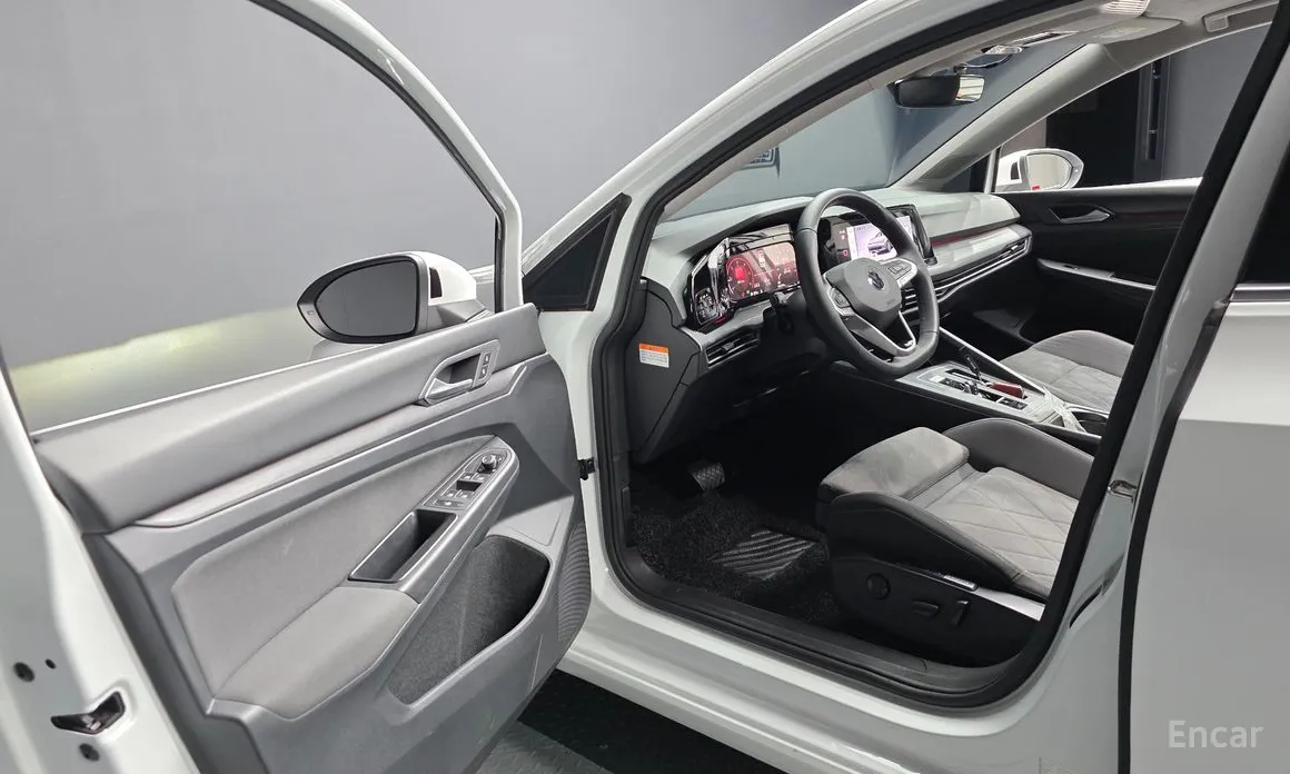 Фото 10 - Volkswagen Golf