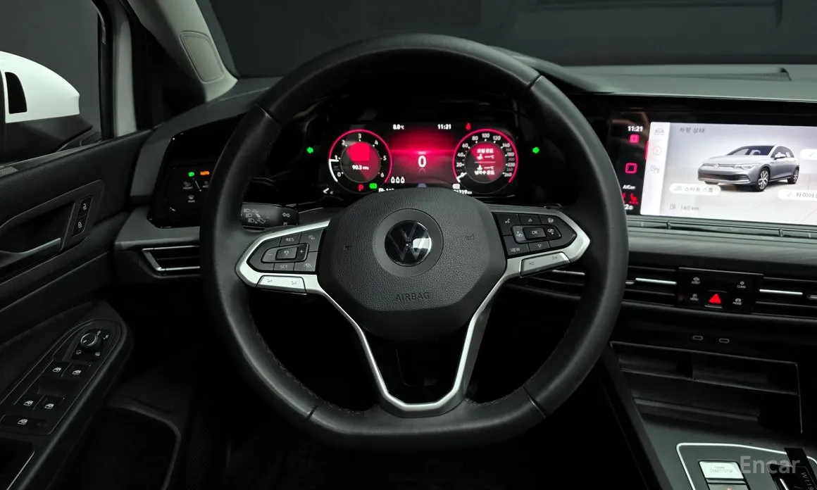 Фото 13 - Volkswagen Golf