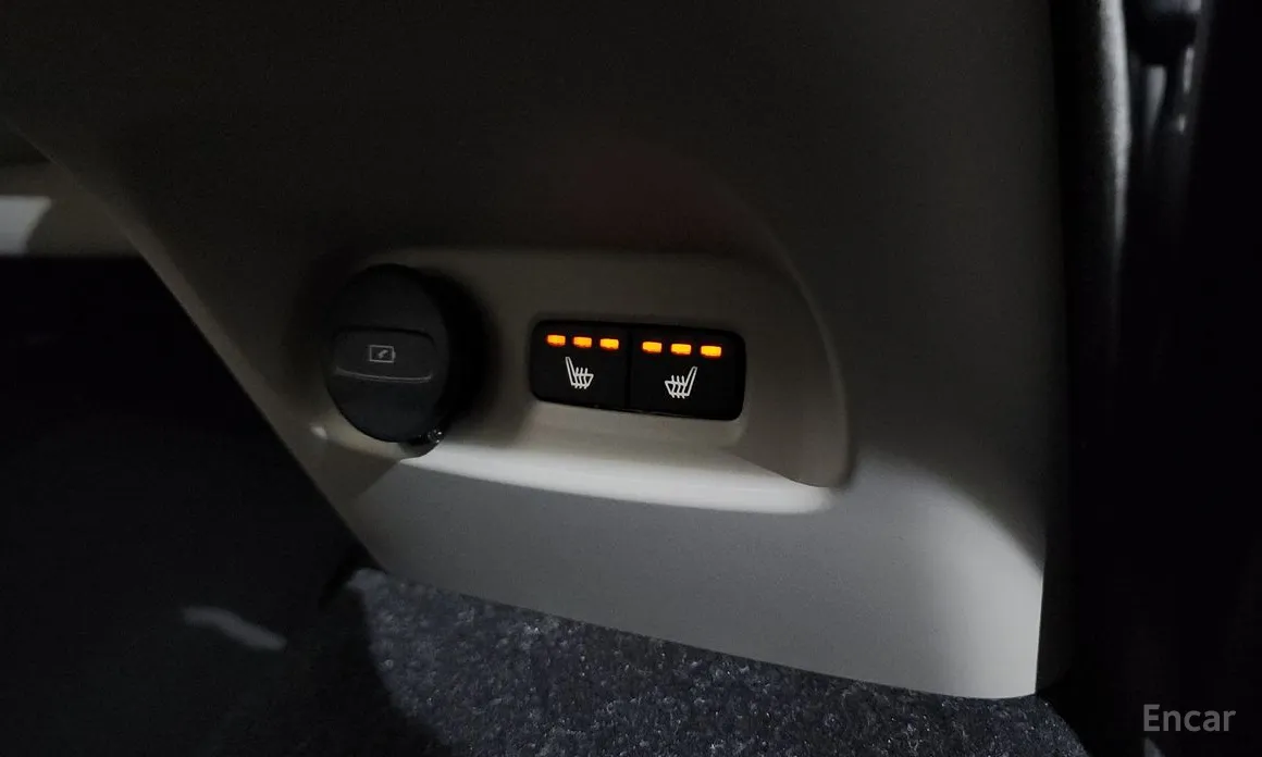 Фото 18 - Volvo XC40