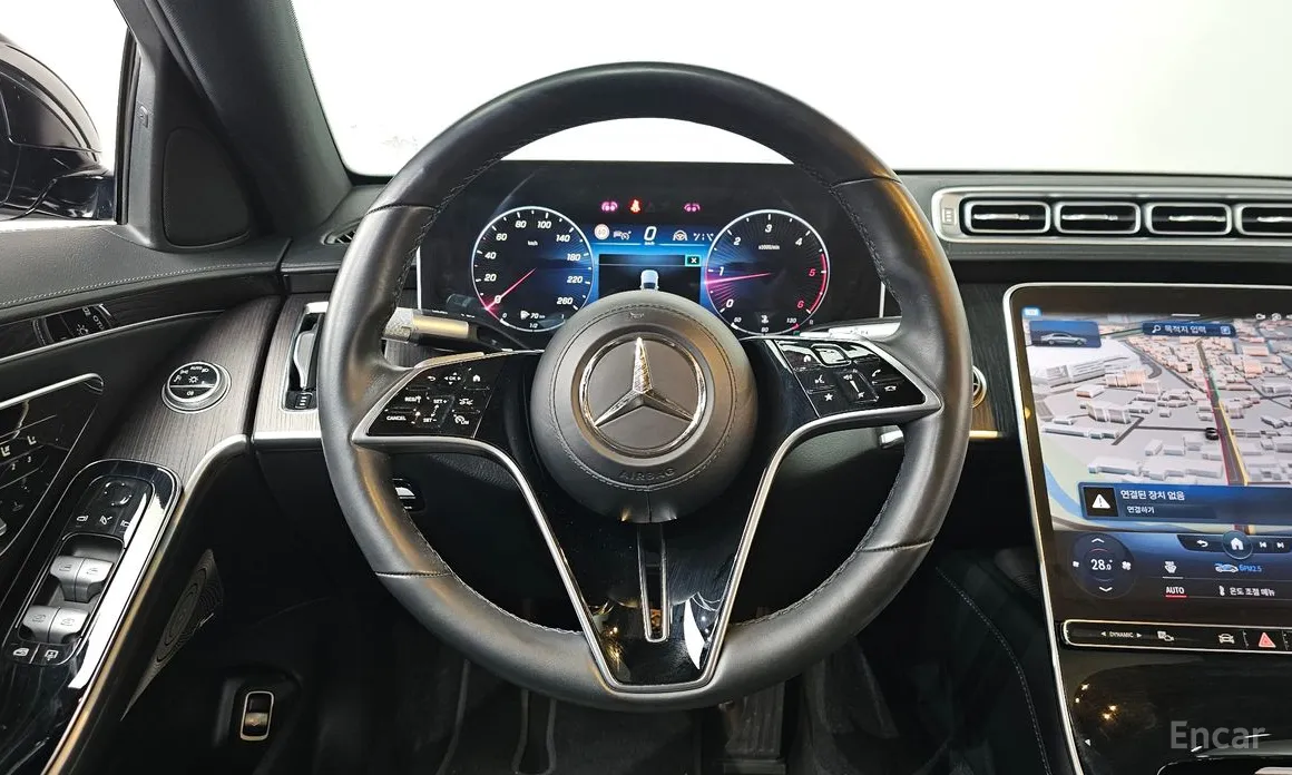 Фото 13 - Mercedes-Benz S-Class