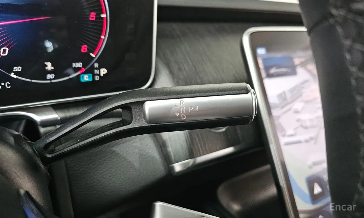 Фото 9 - Mercedes-Benz S-Class