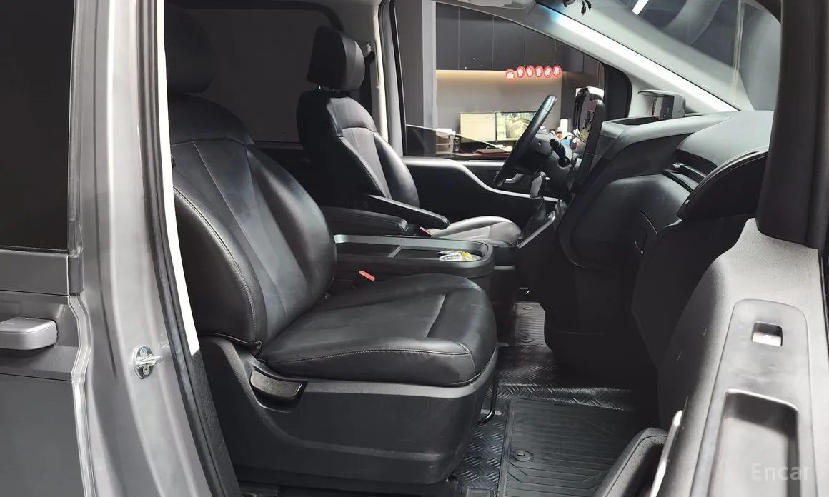 Фото 11 - Hyundai Staria